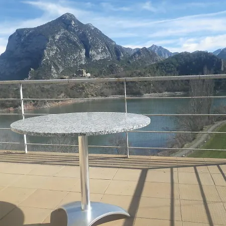 Del Llac Otel